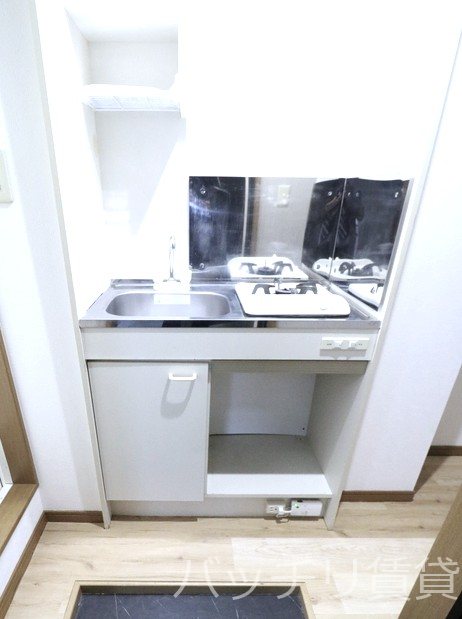 キッチン　画像は同型タイプの為、現状を優先致します。