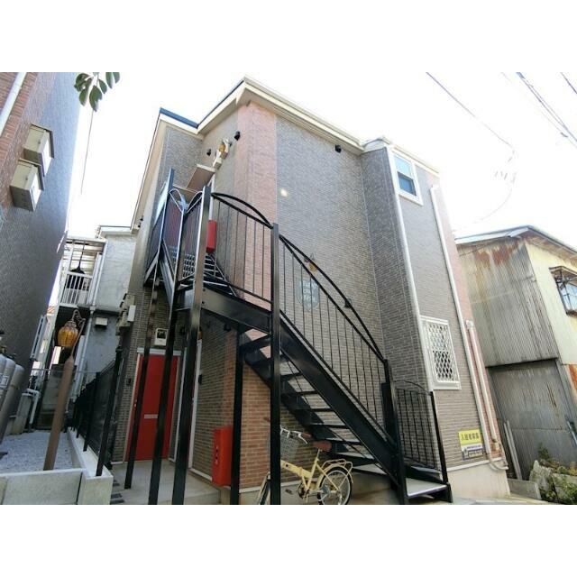 建物外観　ヨーロピアンテイストなレンガ調のオシャレな外観。２棟現場、手