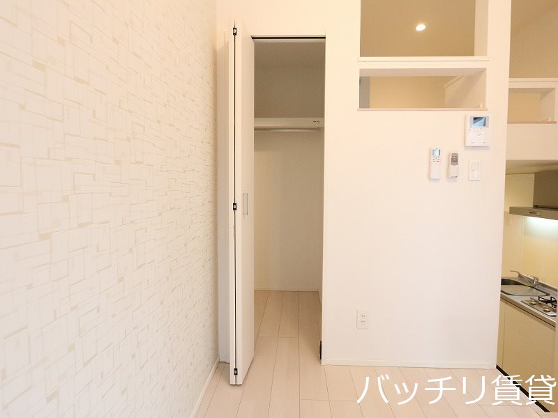 収納　別号室タイプの為、現状を優先致します。