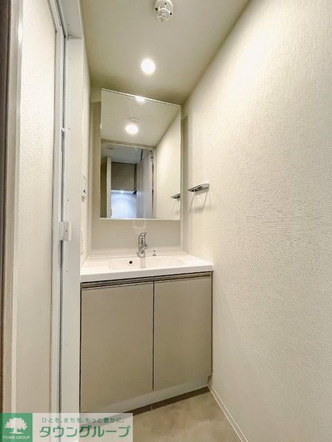 洗面設備　※写真は同タイプ住戸です。