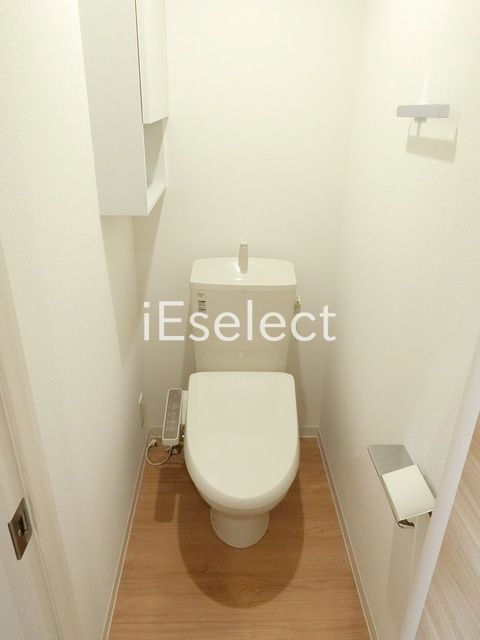 トイレ　ウォシュレット付きのトイレです。