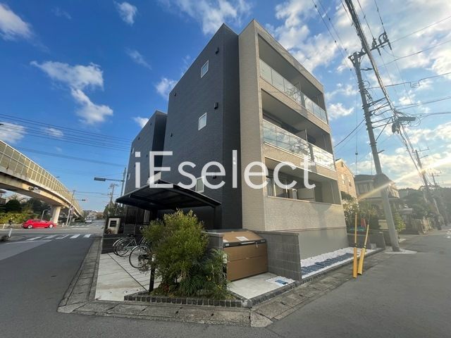 建物外観　２０２０年築　デザイナーズマンション♪