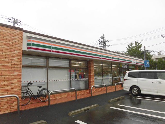コンビニ　セブンイレブン津田沼高校前店（コンビニ）まで220m
