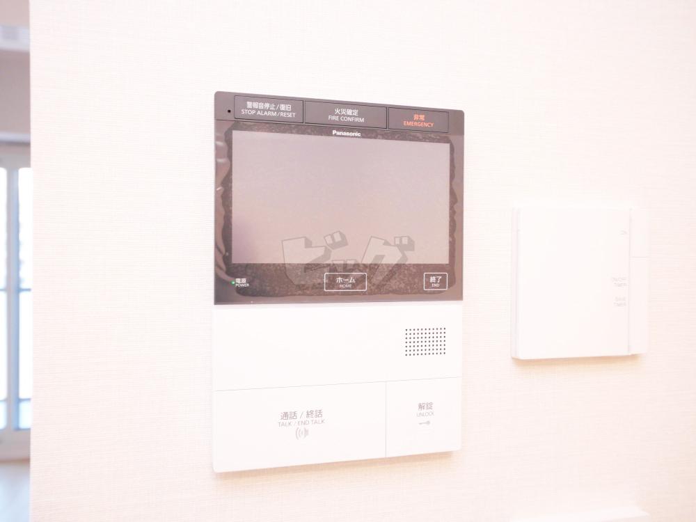 セキュリティ　来客の顔が見えて安心！TVモニターホン付きです♪