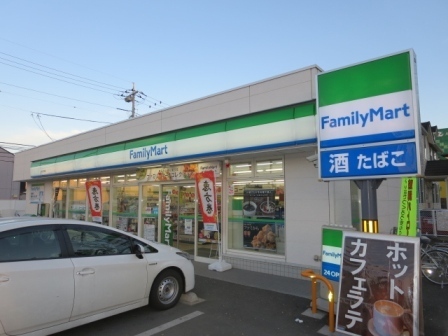 コンビニ　ファミリーマートつくば花畑店（コンビニ）まで310m