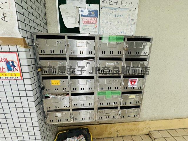 神殿マンション3号棟の外観写真