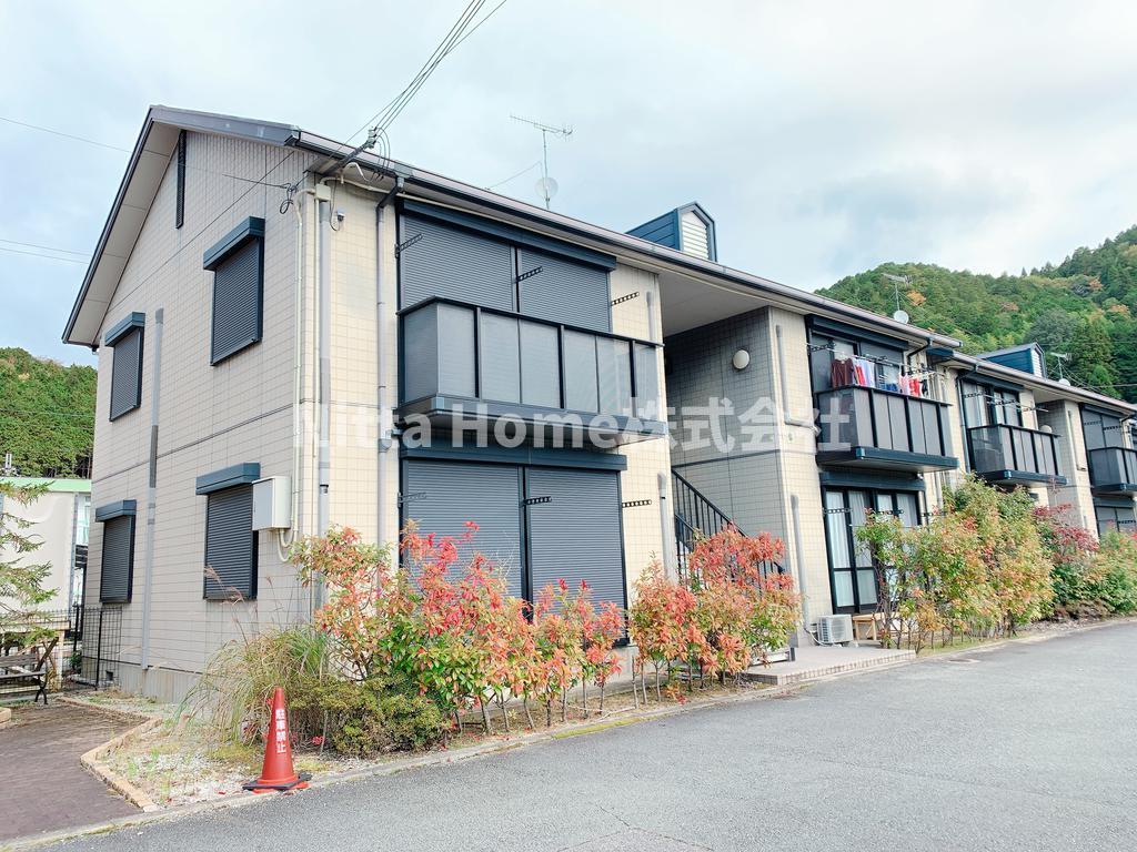 建物外観　お部屋は２階です◎