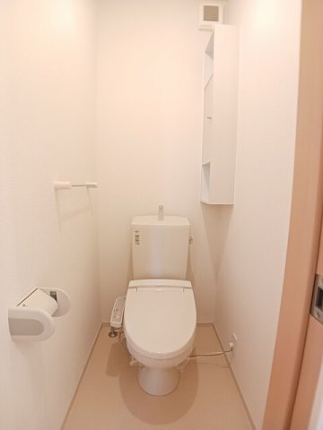 トイレ　トイレもきれいです