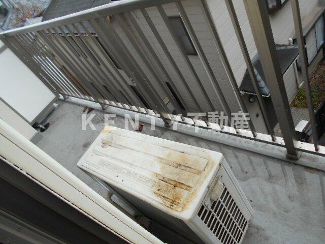 バルコニー　外からの目が気にならないバルコニーで洗濯物が干せます