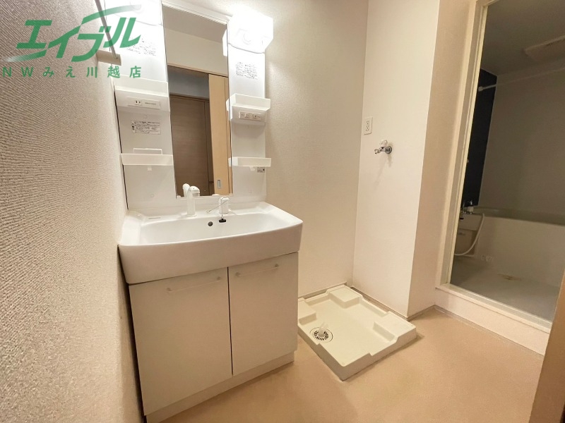洗面設備　同型参考写真