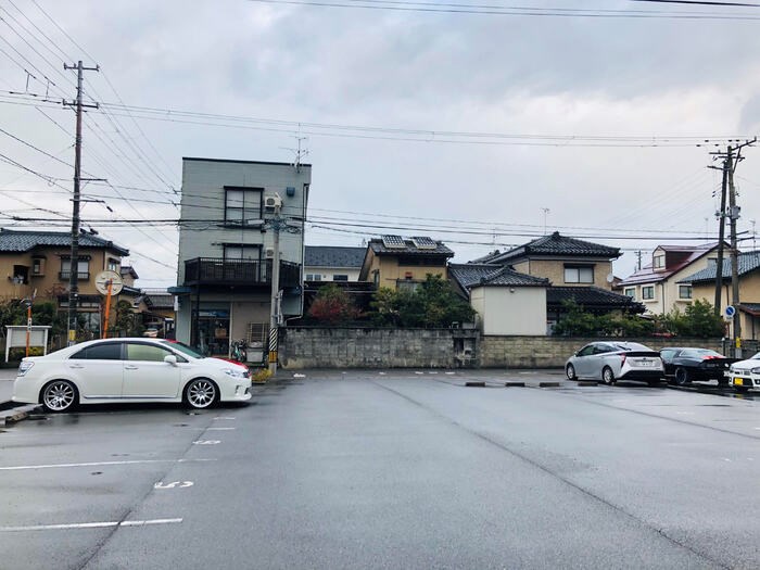 駐車場　敷地内駐車場