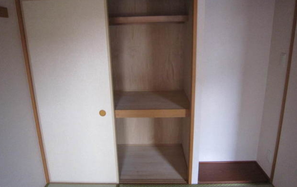 収納　別タイプ部屋　参考写真です