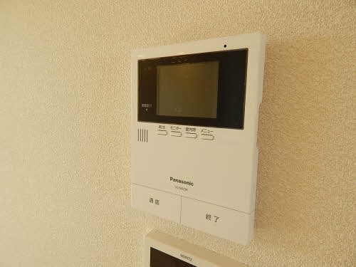 セキュリティ　来訪者が確認出来て安心のモニター付インターホン