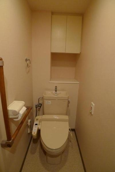 トイレ　コンパクトで使いやすいトイレです