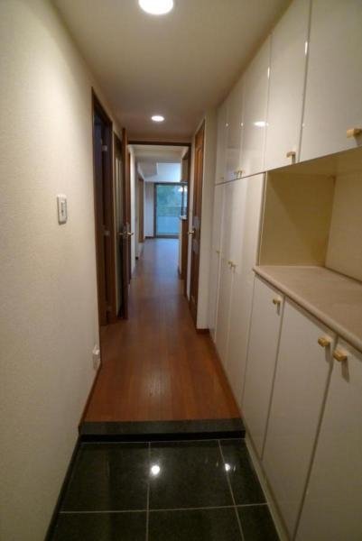玄関　ゆったりとした玄関です