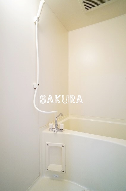バス・シャワールーム　日々の疲れを癒すお風呂です♪