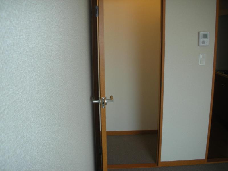 収納　ウォークインクローゼット