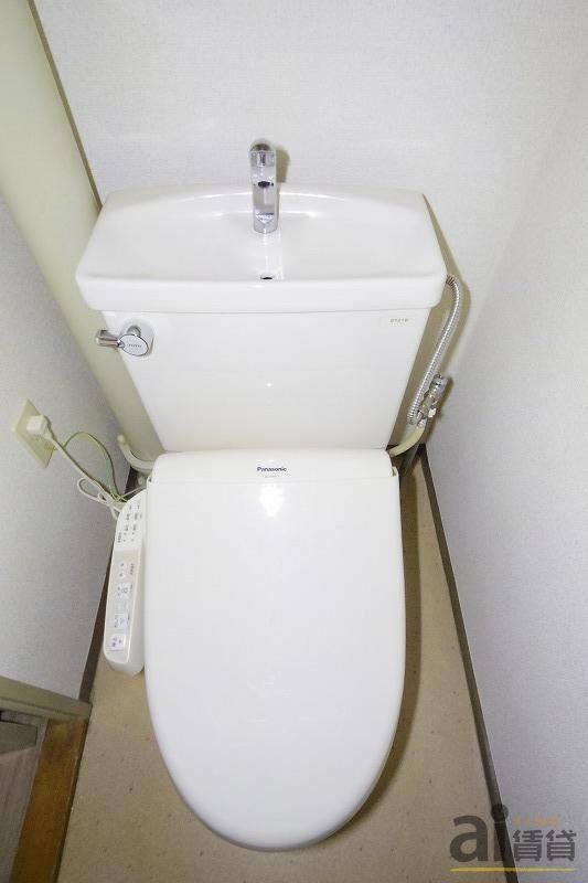 トイレ　※同仕様写真