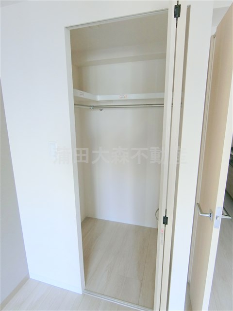 収納　収納　ウォークインクローゼット