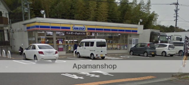 コンビニ　ミニストップ四日市垂坂店（コンビニ）まで1632m