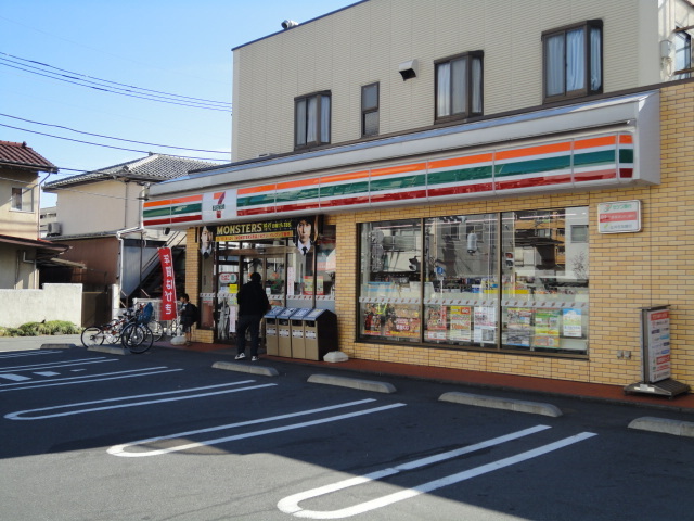 コンビニ　セブンイレブン（コンビニ）まで40m