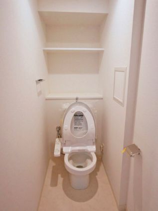 トイレ　落ち着いたトイレです