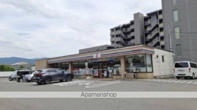 コンビニ　セブンイレブン　橿原神宮前駅東店（コンビニ）まで727m