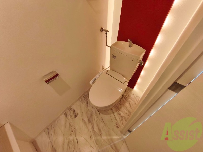 トイレ　こちらはトイレです。清潔感があり、安心して使用できます。