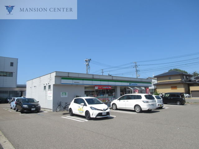コンビニ　ファミリーマート新潟長者町店（コンビニ）まで527m