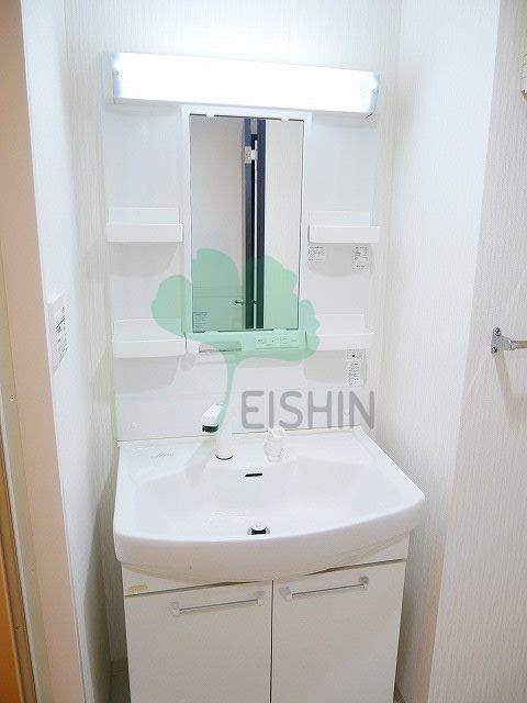 洗面設備　シンプルで使いやすい洗面台です！