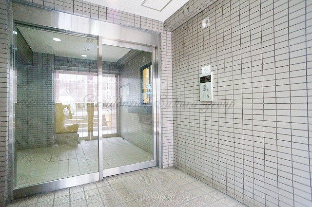 セキュリティ　女性の方でも安心のモニター付きオートロック♪