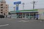 コンビニ　ファミリーマート高崎問屋西一丁目店（コンビニ）まで547m