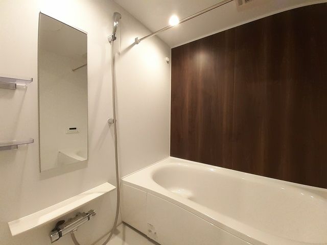 バス・シャワールーム　ゆったり過ごせるお風呂です