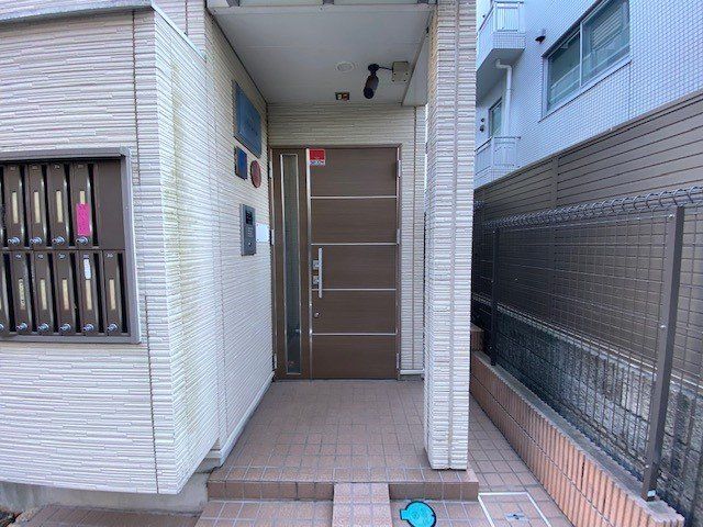 エントランス　現況を優先