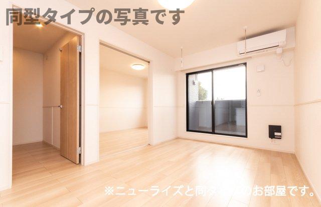 居室・リビング　ゆったり過ごせる居間です