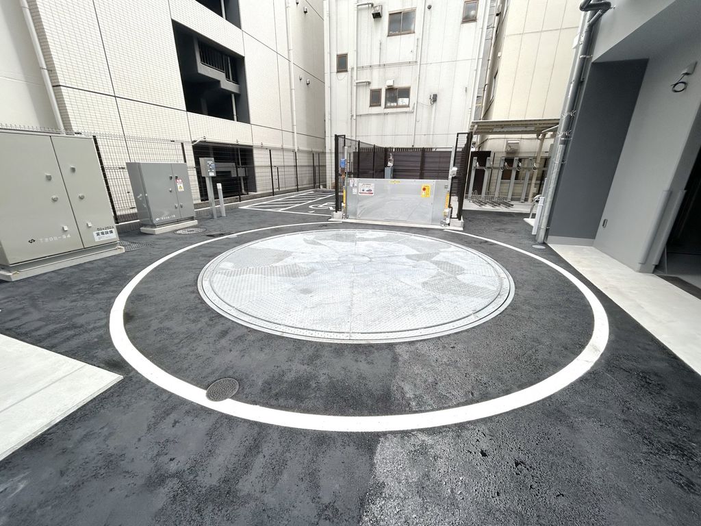 駐車場　駐車場