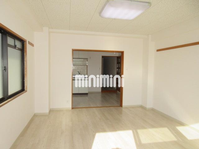 居室・リビング　綺麗なお部屋です。