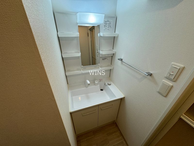 洗面設備　別部屋参考写真です