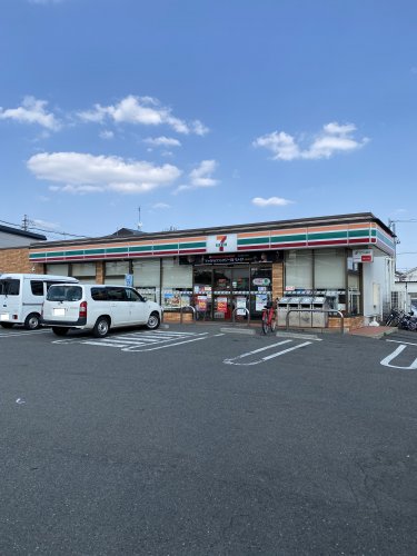 コンビニ　セブンイレブン 名古屋荒子4丁目店（コンビニ）まで359m