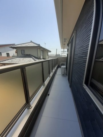 バルコニー　落ち着いた時間を過ごせるバルコニーです