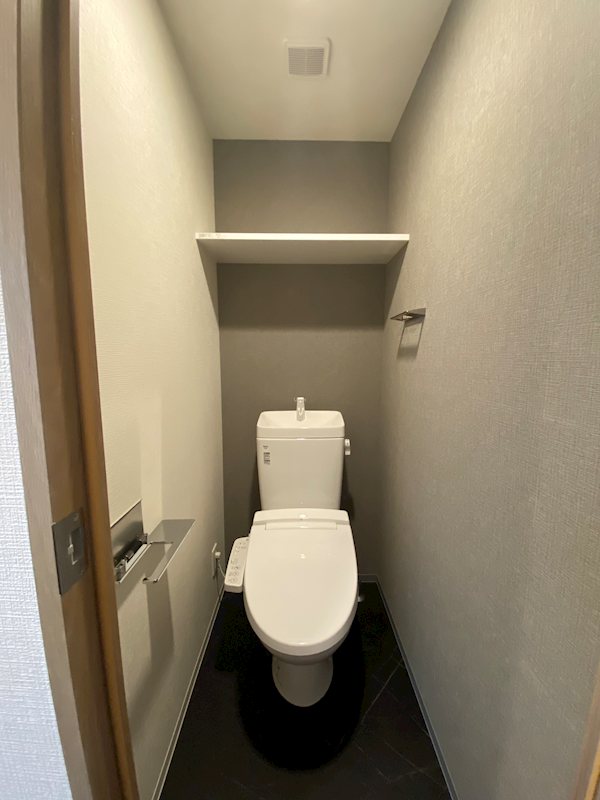 トイレ　※別のお部屋の写真ですが参考までに
