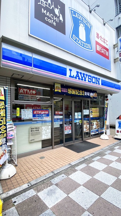 コンビニ　ローソン（コンビニ）まで301m