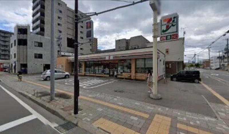 コンビニ　セブンイレブン札幌北23条店（コンビニ）まで239m