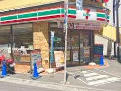 コンビニ　セブンイレブン品川東大井5丁目店（コンビニ）まで103m