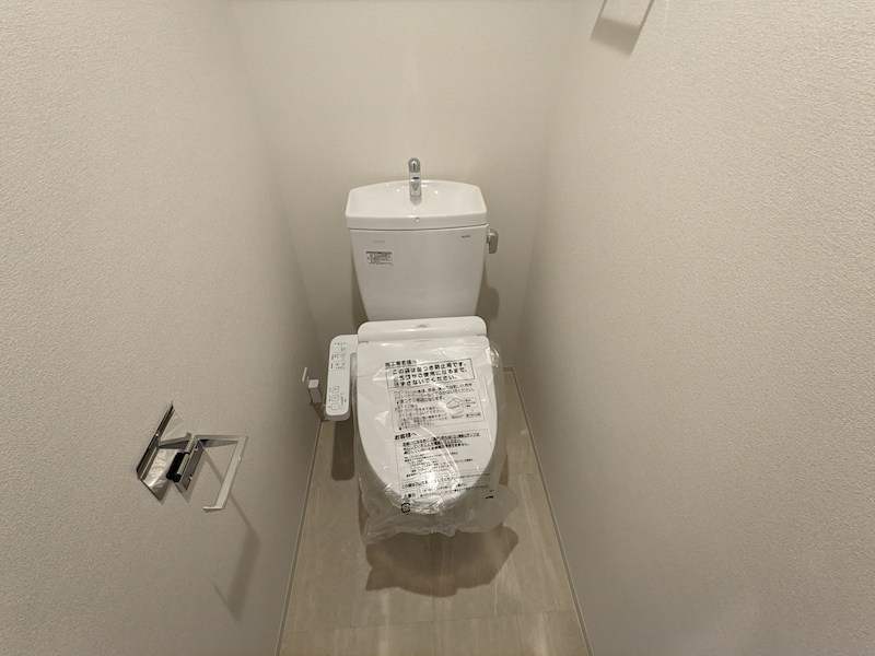 プレサンスブルーム新神戸のトイレ写真