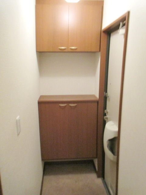 玄関　★玄関・下駄箱付★