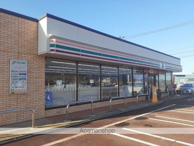 コンビニ　セブンイレブン魚津持光寺店（コンビニ）まで1000m
