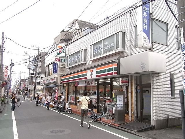 コンビニ　セブンイレブン（コンビニ）まで150m