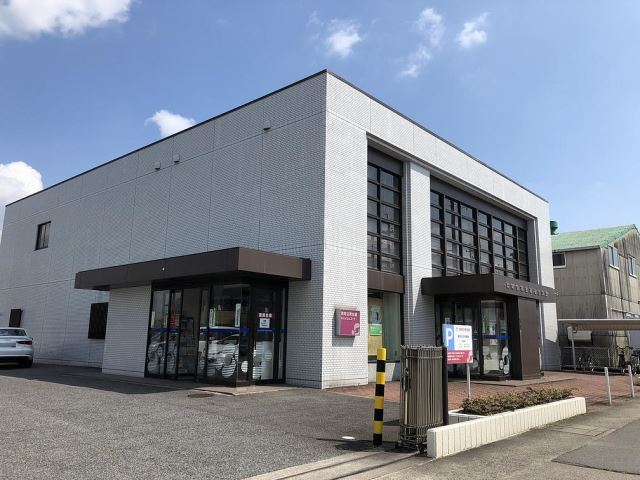 銀行　岡崎信用金庫（銀行）まで40m