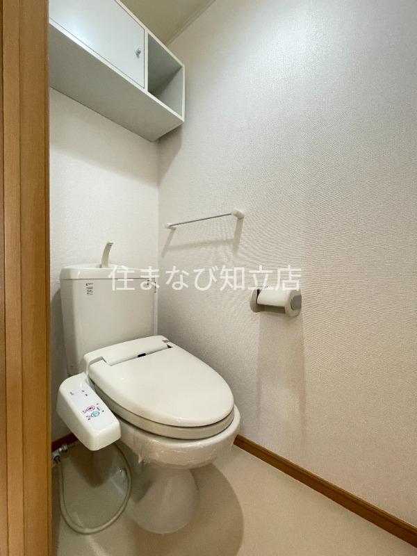 トイレ　反転・同型タイプ